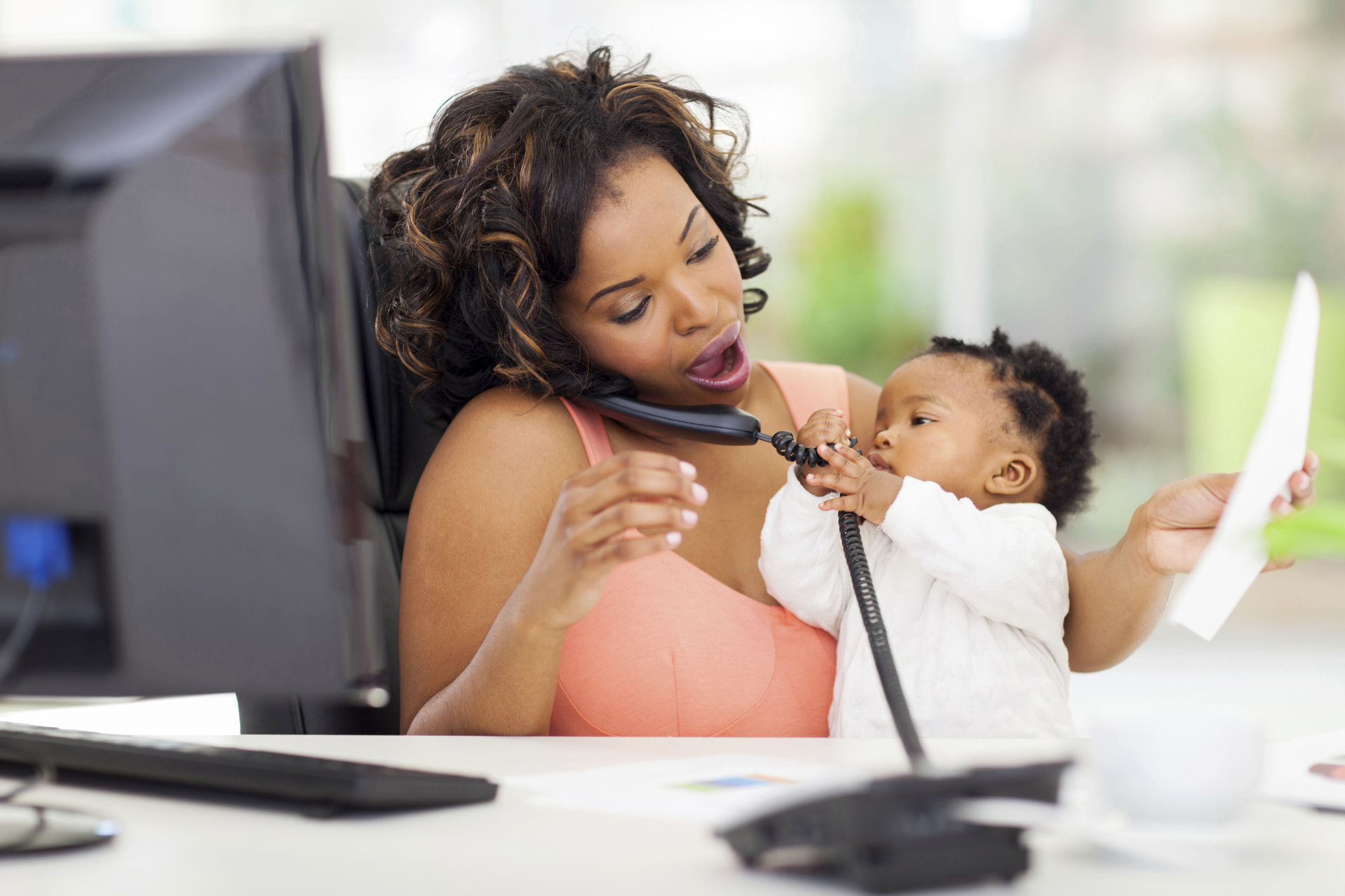Breastfeeding Tips for Working Moms: Finding the Right Balance | Medela.